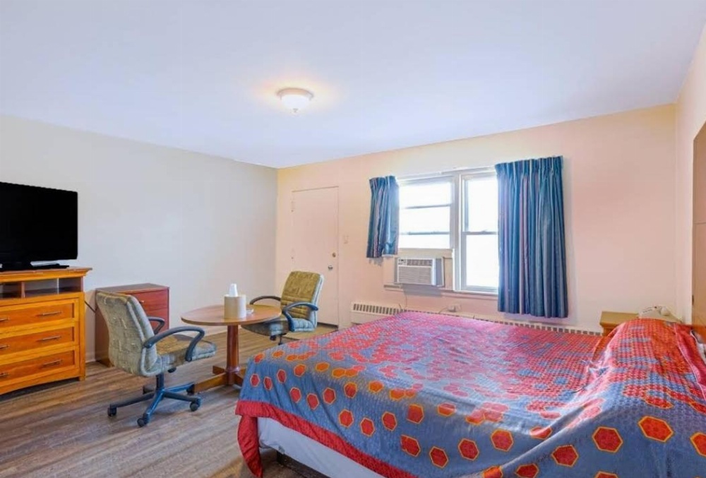 Hillside Manor Motel Main image