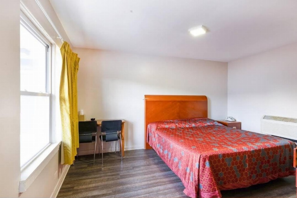 Hillside Manor Motel